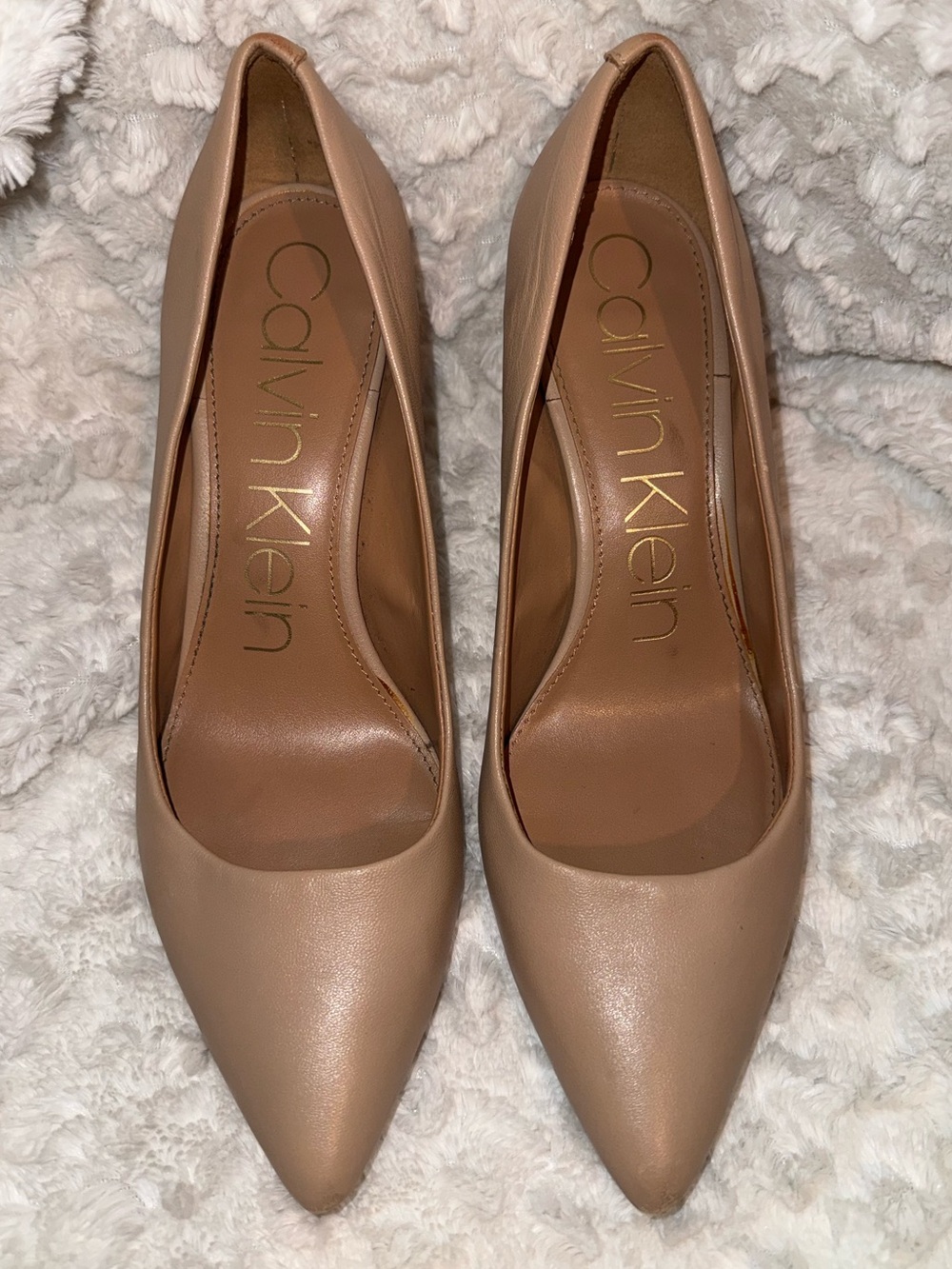 Calvin Klein Nude Pointed-Toe Women's Pumps